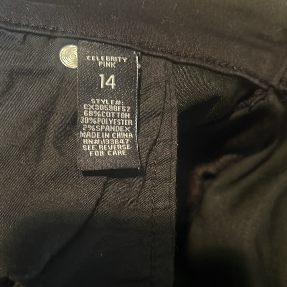 Celebrity Pink women’s Black Jean Shorts Size 14 - Picture 9 of 13